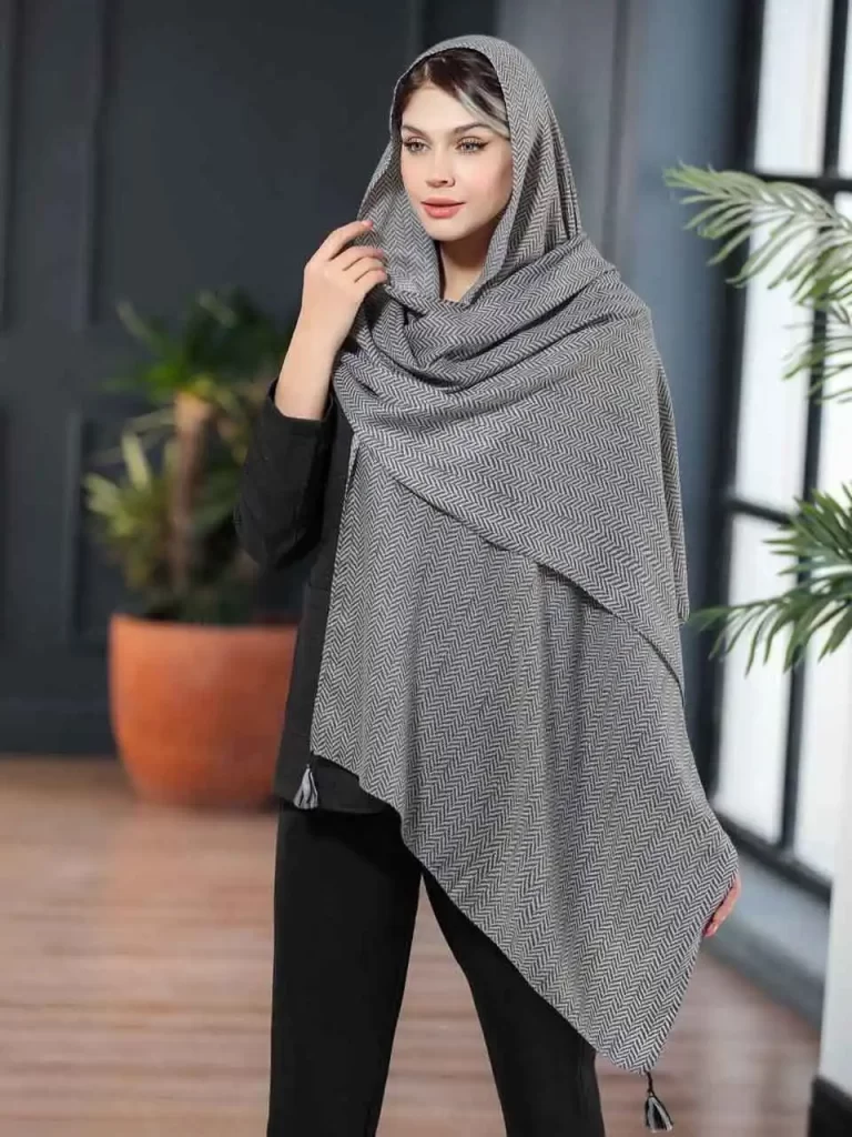 شال سیاه چاپ خیس منگوله‌دار – کالکشن تابستانه